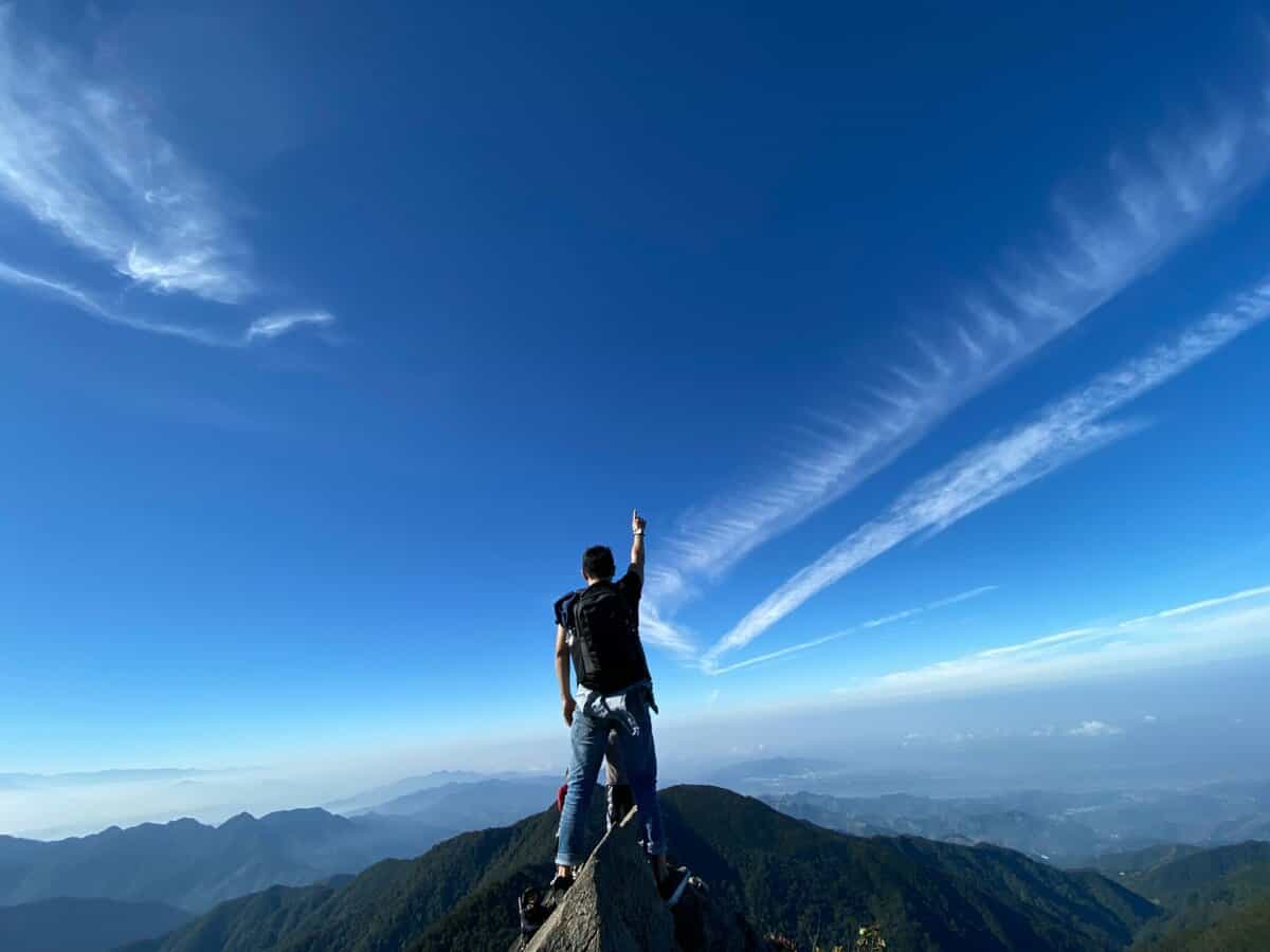 Hope and faith in Christian living, spiritual growth, and trusting God's plan in life's journey.